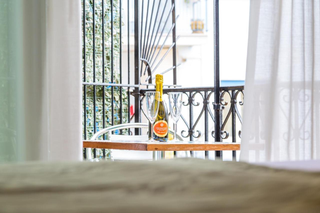B&B Civico 33 Νάπολη Εξωτερικό φωτογραφία