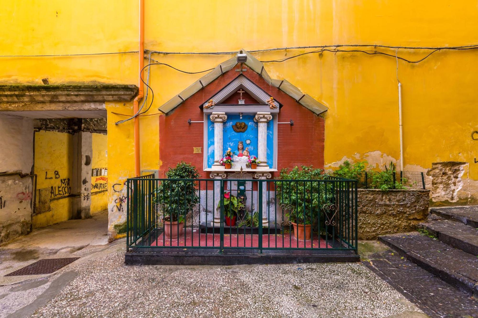B&B Civico 33 Νάπολη Εξωτερικό φωτογραφία